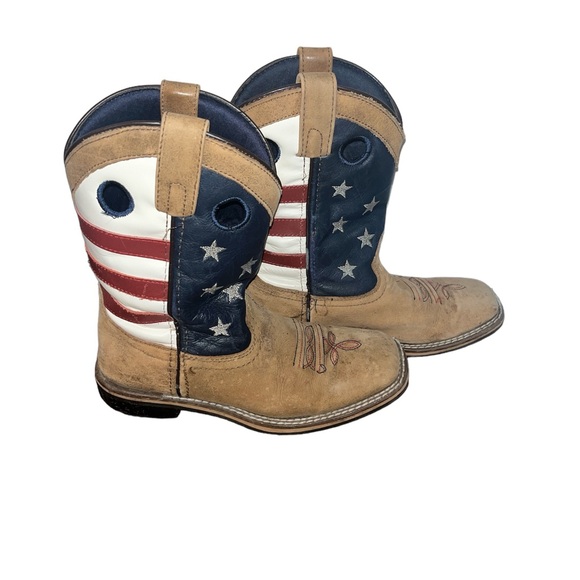 Other - Boys Cody James American flag cowboy boots- size 3 youth